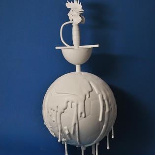Скульптура с футбольным мячом изготовленная  при помощи 3d печати